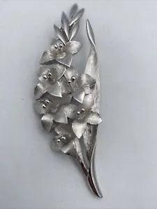 Signed Crown TRIFARI Vintage FLOWER BROOCH Pin Lily Silver Tone Costume Jewelry