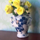 1:12 scale roses  miniatures dolls house vase floral bouquet pretty vase  flowers  decoration tiny