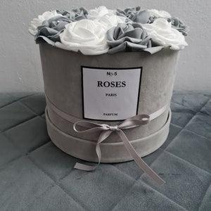 Hat Box Flowers / Rose Hat Box / Flower hat box / Forever roses / homedeco / personalised gift / personalized gift/ art/ mothers day