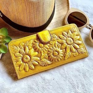 Handmade leather woman wallets ? Sunflowers wallets ? gifts for her ? cute wallets