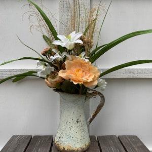 Country Farmhouse small water pitcher, blue paint chip rust finish, handcrafted bouquet Lilies, Queen Anne Lace & mixed cream Floral stems