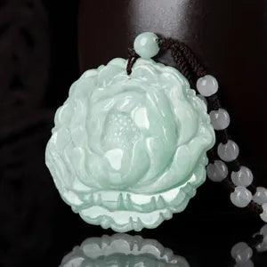 China Natural Emerald Peony Flower Jade Pendant White Agate Bead Chain Necklace
