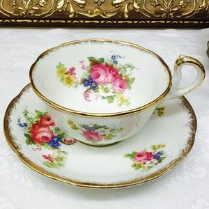 Royal Standard teacup and saucer "Rose Bouquet"