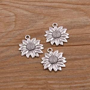 10pcs- Sunflower Flower Charms, Sunflower Flower Beads, Sunflower Flower Charm Antique Silver, Jewelry Making, 19x22mm