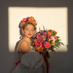 Large bridal bouquet Summer bouquet Summer wedding Lily flowers Frida Kahlo wedding Colorful bridal bouquet Boho wedding Magaela Bride to be