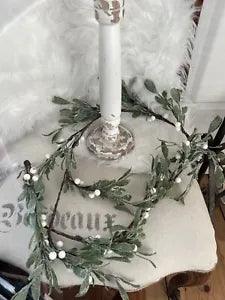 Green Leaves And White Berries Garland Holiday Decor New 51???