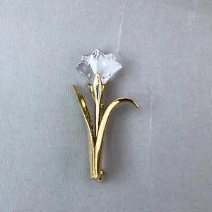 Swarovski Crystal Lily  Flower Brooch Pin Vintage Gold Toned Jewelry  1.75''