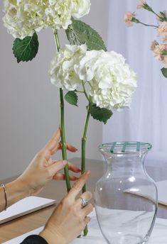 How to Arrange Flowers Like a Pro - Part 1 Flower Delivery