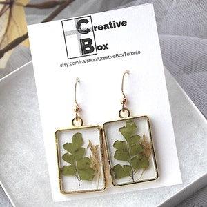 Real Leaf Earrings, Pressed Leaves Earrings, Stem Earrings, Flower Earrings, Leaf Earrings, Green Earrings, Resin Earrings, Plant Earrings
