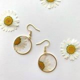 White Daisy Handmade Real Pressed Flower Earrings, Resin Sunflower Dangle Earring, Chrysanthemum Jewelry, White / Yellow Birth Flowers