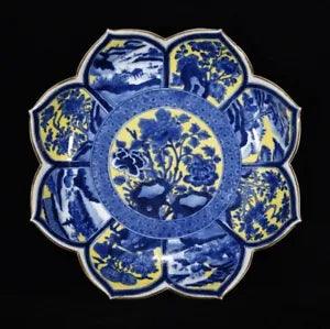 8.8" China Porcelain qing dynasty yongzheng mark Blue white peony flower Plate