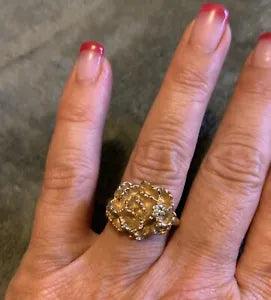Vintage Avon Gold Tone Carnation Statement Ring With Rhinestone. Fits Size 5-6.