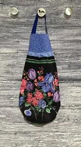 Plastic Grocery Bag Rag Sock Holder Flowers Bouquet Iris Tulip Lily Floral