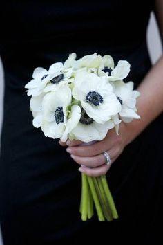 20 Tiny Wedding Bouquet Ideas For The Low-Fuss Bride Flower Delivery