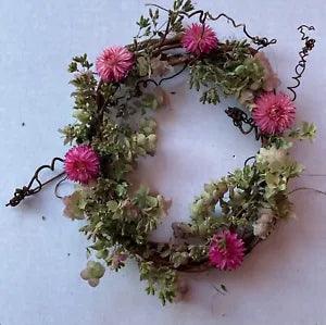 Natural Handmade Dried Flower Wreath with Strawflower and Kent Beauty Oregano