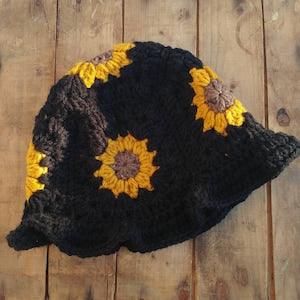 sunflower crochet bucket hat
