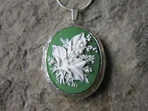 LILY OF THE VALLEY CAMEO SILVER PLATED LOCKET - QUALITY - WHITE, GREEN - UNIQUE