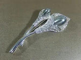 DESIGNER SIGNED DOUBLE CALLA LILY GRAY GLASS PEARL AND CRYSTAL BROOCH MINT