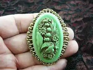(CL48-1) Lily of Valley Daisy garden flowers CAMEO Pin Pendant Jewelry Necklace