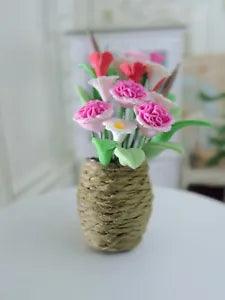 1/12 Scale Dollhouse Beautiful pink Carnation & Red Corn Poppy in VTG Basket