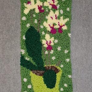Orchid plant primitive hooked rug