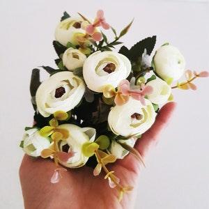 1 White Ranunculus Mini Bouquet, Silk Heads, Buttercup, Artificial Silk Flowers, Floral Hair Accessory Flower Supplies, Fabric, Mini Flowers