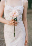 20 Stunning (and Budget Friendly) Single Stem Bouquets - Chic Vintage Brides Flower Delivery