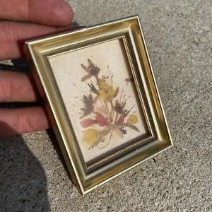 Vintage Dried Flowers Gold Framed Art Wall Hanging Small Decor - LN