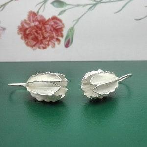 Beautiful romantic seed pod earrings made out of silver / Bridalearrings / Wedding / Gift for her / for festive occasion