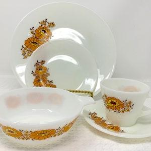 JAJ Pyrex England Sunflower, Happy Retro 70s Replacement Pieces, Mix & Match Flower Power Era Tableware, Retro Country Cottage Vintage Theme
