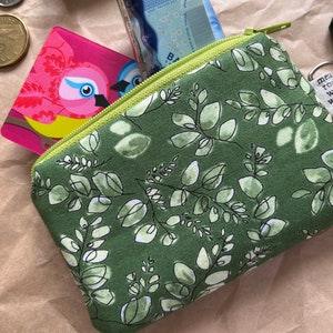 Green plant vines Coin-pouch ?¡è Coin purse ?¡è Mini Wallet Keychain ?¡è Small zipper pouch ? Earbud pouch ? dog poo bag pouch