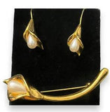 VTG 1990s  AVON Calla Lily Pierced Drop Earrings Pin Set Faux Pearl Golden