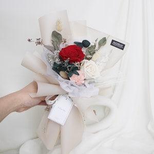Petite/Standard Preserved Flower Bouquet (Red My Mind)