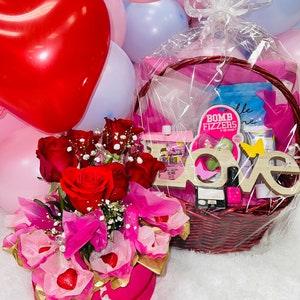 Rose Bouquet, Gift Baskets, Valentines Day, Couples Gift, Valentines Gift, Galentines Day, Engagement Gift, Bridesmaid Proposal