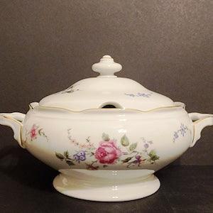 Wawel Soup Tureen / Covered Veggie Bowl / Roses / Poland