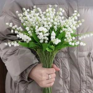 6pcs Artificial Bellflower Bouquet Plastic Lilies Valley Plants Props Decoration