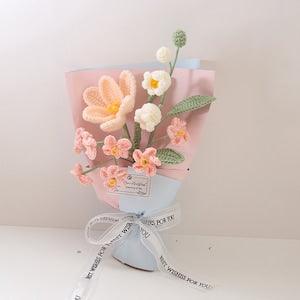 crochet forget me not bouquet, wedding bridal bouquet, anniversary birthday gift for girlfriend, Mother's day gift, Valentine's Day gift