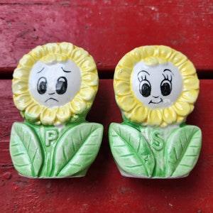 Happy and Sad Face Anthropomorphic Sunflower Salt & Pepper Shakers - Vintage