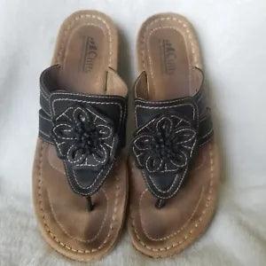 Cliffs by White Mountain Carnation Woman??s Black Leather Flip Flops Size 9.5
