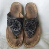 Cliffs by White Mountain Carnation Woman??s Black Leather Flip Flops Size 9.5