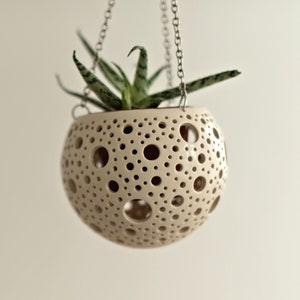 Terrace hanging planter indoor White ceramic hanging orchid or succulent pot Outdoor hanging tea light holder