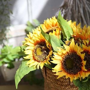 Realistic Sunflower Bouquet with Leaves 14'' Tall, 7 Heads of sunflowers arrangements, Yellow / Orange, Home Decoration, Gift, Centerpiece