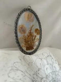 Vintage Pressed Dried Flowers Hanging Oval Glass Twisted Metal Frame 6.5??? x 4.5???