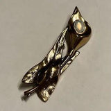 Vintage Calla Lily Flower and Leaf Opalite Stone Insert Gold Toned Brooch Pin