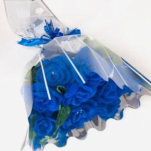 Crochet blue roses bouquet/gift for graduation celebration,father,mother ,teacher anniversary bouquet