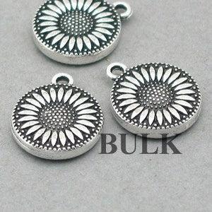 BULK 25 Daisy Flower Charms, Wholesale Sunflower pendant beads, Antique Silver 15mm CM0811S