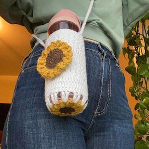 Sunflower Water Bottle Holder | 21 Colour Choices | Personalized Custom Crochet Carrier | Handmade Crossbody Bag with Key Ring