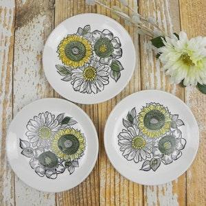 Biltons Sunflower Side Plate | 60s Yellow & Green Flower Plate | Biltons Replacement Plate