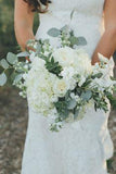 Effortlessly Elegant Wedding in Upstate New York - Belle The Magazine Flower Delivery