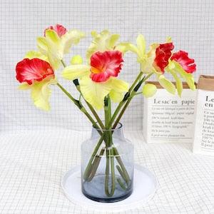 Quality PU Cattleya Orchid Stem and Bud Artificial Phalaenopsis Wedding Party Flower Arrangement Material Real Touch Floral Decoration Pick